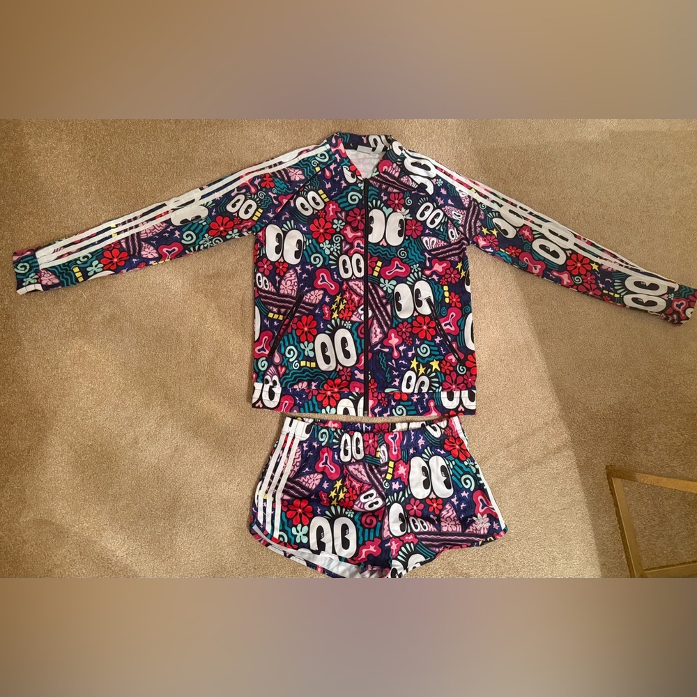 Adidas womens Zip up Jacket Sz M and Short Sz S Set